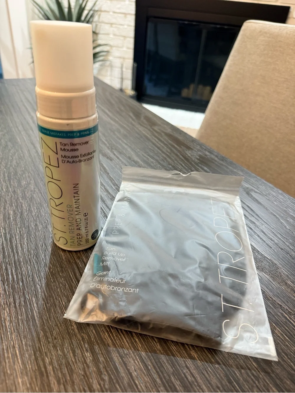 St. Tropez Tan Remover Mousse with Black Mitt